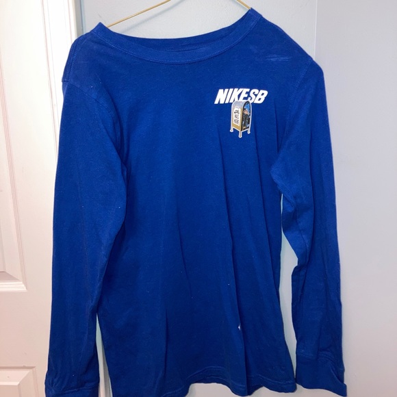 Nike Skateboarding Long Sleeve - Picture 2 of 7